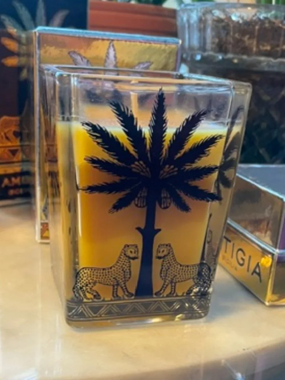 Ortigia signature palm